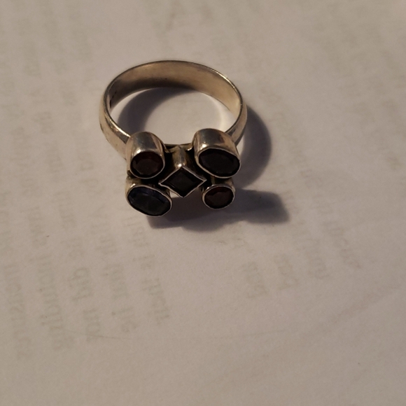 Vintage Sterling Silver Ring with beautiful stones - Picture 6 of 6